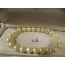 BRACELET - GENUINE FRESHWATER PEARLS  - FLEXIBLE SIZE - RETAIL ESTIMATE $150