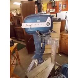 VINTAGE EVINRUDE OUTBOARD MOTOR - as-is
