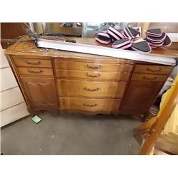 DRESSER - FRENCH PROVINCIAL - 5 DRAWER & 2 DOOR