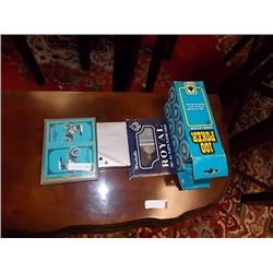 VINTAGE POKER CHIPS & PLAYING CARDS