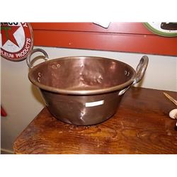 ANTIQUE BRASS POT - HAND HAMMERED - BELIEVED TO BE APPROX. 100 YEARS OLD
