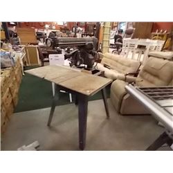 RADIAL ARM SAW ON STAND
