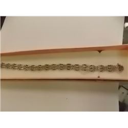 BRACELET - LADIES TENNIS BRACELET - RETAIL ESTIMATE $325