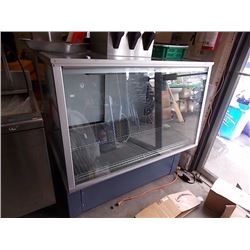 COLD STREAM COMMERCIAL PASTRY / DELI DISPLAY COOLER - RECENTLY SERVICED