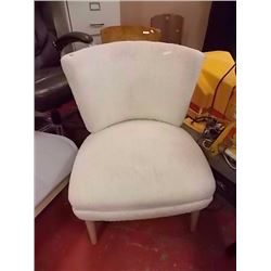 UPHOLSTERED BEDROOM SIDE CHAIR