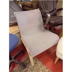 RETRO CHAIR