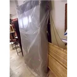 TWIN SIZE X-L BOX SPRING