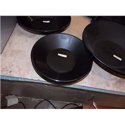 NEW GOLD PAN - ESTWING - BLACK PLASTIC - MED