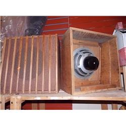 BOX SPEAKERS - 2 TTL