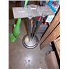 Image 1 : CANDY MACHINE STAND