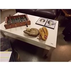 LARGE WHITE COFFEE TABLE