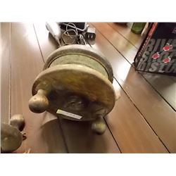 VINTAGE PEETZ FISHING REEL