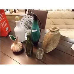 LOT OF COLLECTABLE BOTTLES
