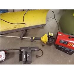 WEED WACKER - GAS