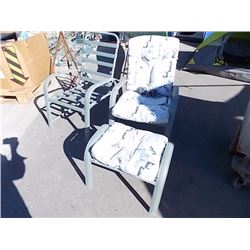 STOOL & 2 LAWN CHAIRS