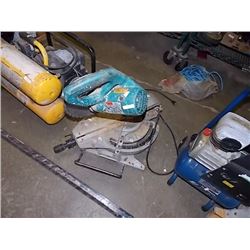 MAKITA SLIDING COMPOUND MITRE SAW