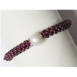 #42-NATURAL GARNET FRESHWATER PEARL BRACELET