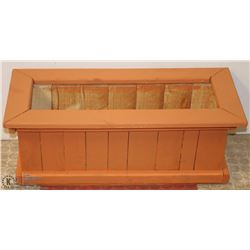 PAINTED PLANTER BOX