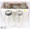 Image 1 : BOX OF 6 VINTAGE JARS 5 WITH LIDS