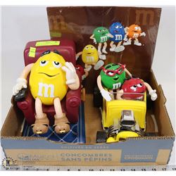 M&M COLLECTIBLES INCL 1 HOT ROD, 1 IN CHAIR &