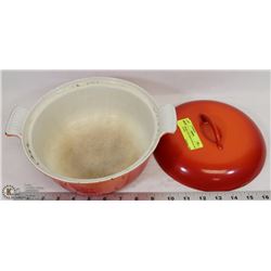 DESCOWARE CAST IRON PORCELAIN DUTCH OVEN