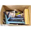 Image 1 : ESTATE BOX OF PAINTING SUPPLIES & OTHER HAND TOOLS