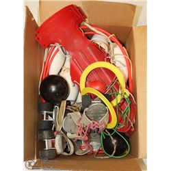 ESTATE BOX INCLUDING ROLLER SKATES, BOWLING GAME