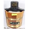 Image 1 : FROST KING 5 QUART WOODEN BUCKET ICE CREAM MAKER