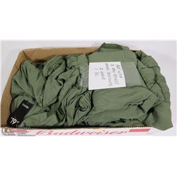 FLAT WITH 3 NEW GEORGE LADIES JUMPSUITS INCL