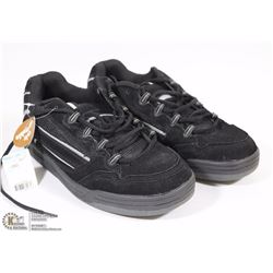 FLAT WITH NEW GEORGE SIZE 9 RUNNING SHOES