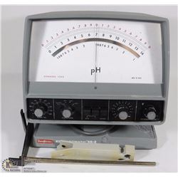 BECKMAN EXPANDOMATIC SS-2 PH TESTER