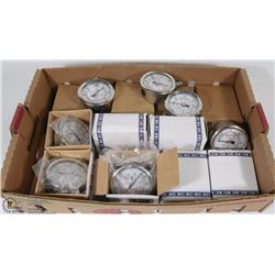 FLAT OF 11 PRESSURE GAUGES IN VARIOUS PSI