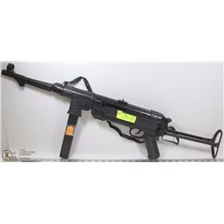 HUI XIN  AIR-SOFT MP40 GUN WITH B-B'S