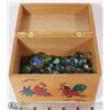 Image 1 : ROOSTER RECIPE BOX FULL OF MARBLES