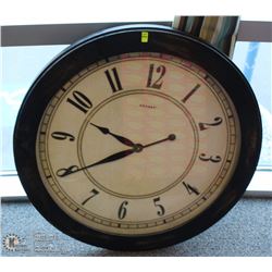 LARGE CIRCLE WALL MOUNTING CLOCK