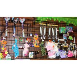 WALL MOUNT DISPLAY RACK WITH CONTENTS