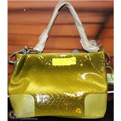 GREEN SNAKESKIN STYLE HANDBAG WITH SIDE CLASPS