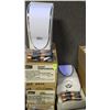 Image 1 : LOT OF DEB SOAP DISPENERS