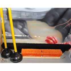 LOT OF 2 PLUNGERS W/ 2 BROOM HEADS