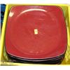 Image 1 : CRATE OF DINNER PLATES