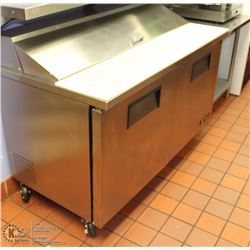 TRUE 5' REFRIGERATED PREP STATION