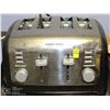 Image 1 : BLACK & DECKER 4 SLICE TOASTER W/ CUISINART