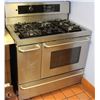 Image 1 : GAS 5 BURNER & CONVECTION OVEN WITH RANGE HOOD