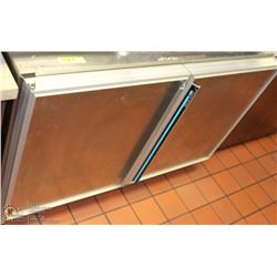 SILVERKING DOUBLE DOOR COOLER SKF48B