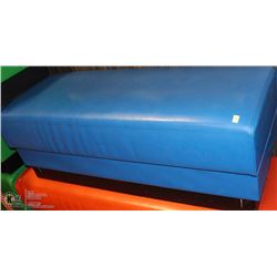 SMALL BLUE VINYL CUSHION BENCH