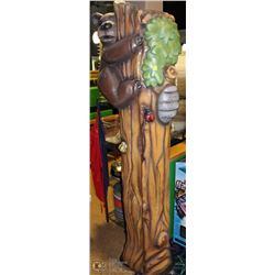 PLASTER BEAR & TREE POST DISPLAY