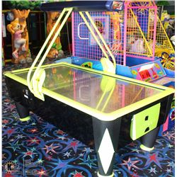 FAST TRACK COMMERCIAL AIR HOCKEY GAME