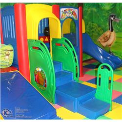 TODDLERS KIDS CORNER PLAY CENTER