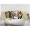 Image 1 : #18: 10KT YELLOW GOLD DIAMOND INITIAL "D" RING