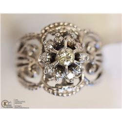 #10: 14KT WHITE GOLD DIAMOND RING